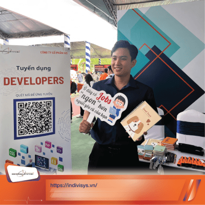 Gian hàng IVS tại Hutech it open day
