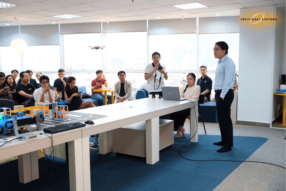 COO Nguyễn Lê Quang chia sẻ thêm về xu hướng Physical AI tại GITS Workshop in Saigon 2026