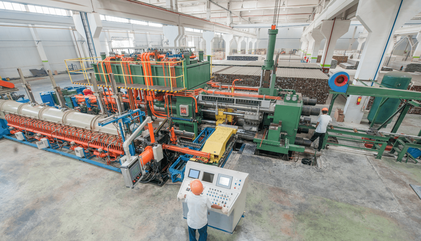IVS phát triển phần mềm quản lý sản xuất từ xa với các phân hệ chuyên biệt theo từng ngành thay vì áp dụng một khuôn mẫu chung cho mọi doanh nghiệp